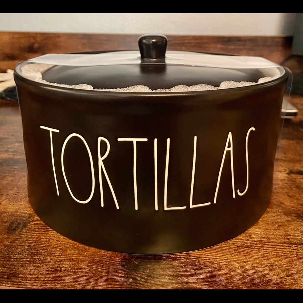 Rae Dunn Tortilla Warmer